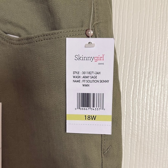 NWT skinny girl Green Ankle Cropped Jeans - Picture 2 of 6